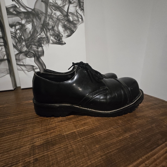 Underground Black Leather Women's Oxfords - Picture 5 of 8